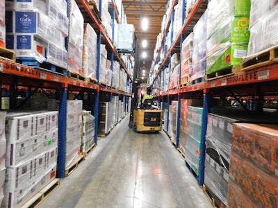 Lift truck management software allows Southern Wine & Spirits to monitor the efficiency of a Landoll lift truck.