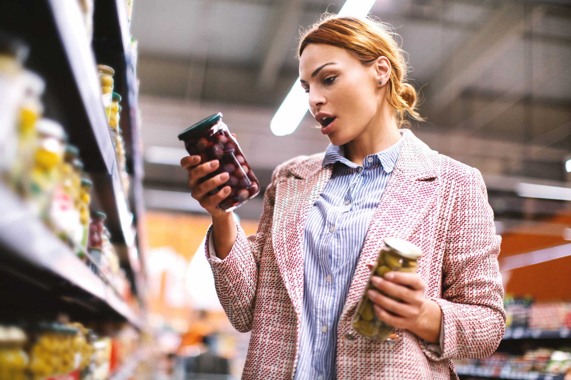 Getty Images 1015953866 Woman In Grocery Store