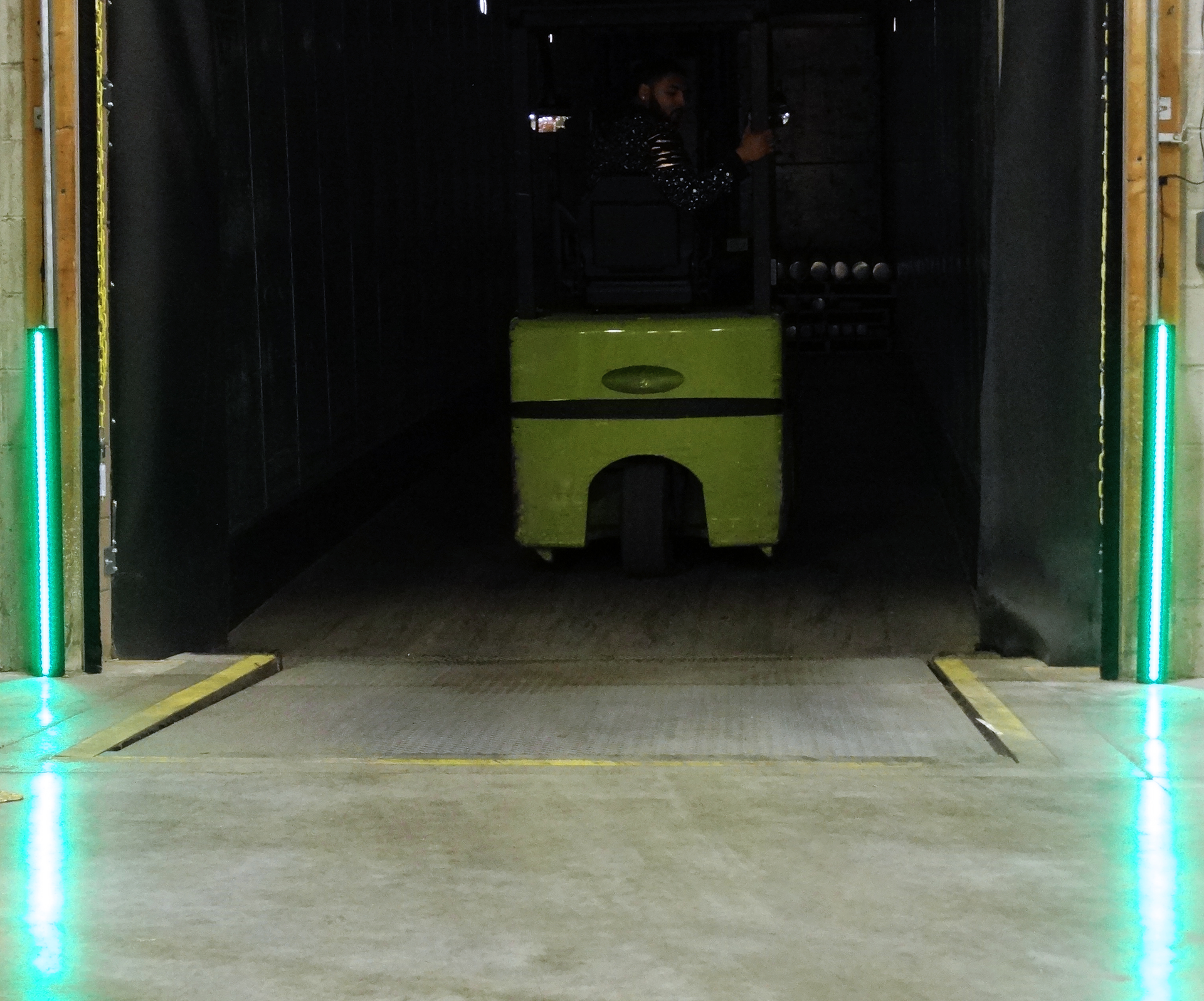 Impact A Track Double Green Full Dock Aps Resource