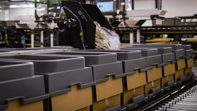 Berkshire Grey Robotic Shuttle Product Sortation