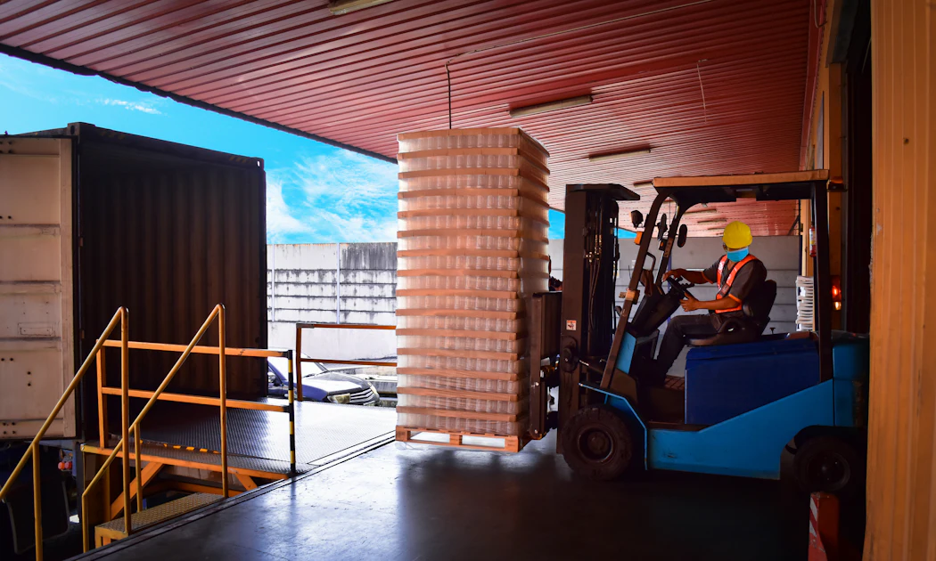 Loading Dock Technology Modern Loading Dock Equipment Enhances Safety And Productivity | Supply ...