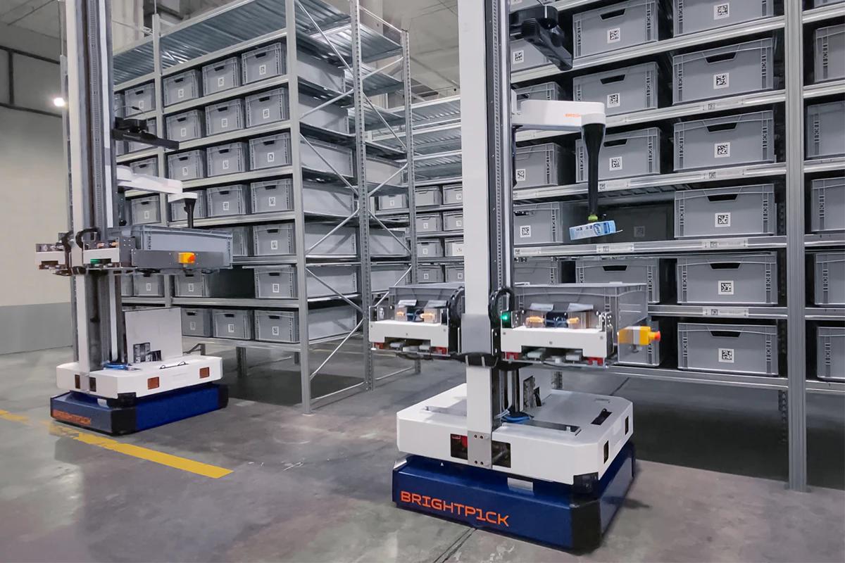 Autonomous Mobile Picking Robot for Order Fulfillment - Vimarsana News