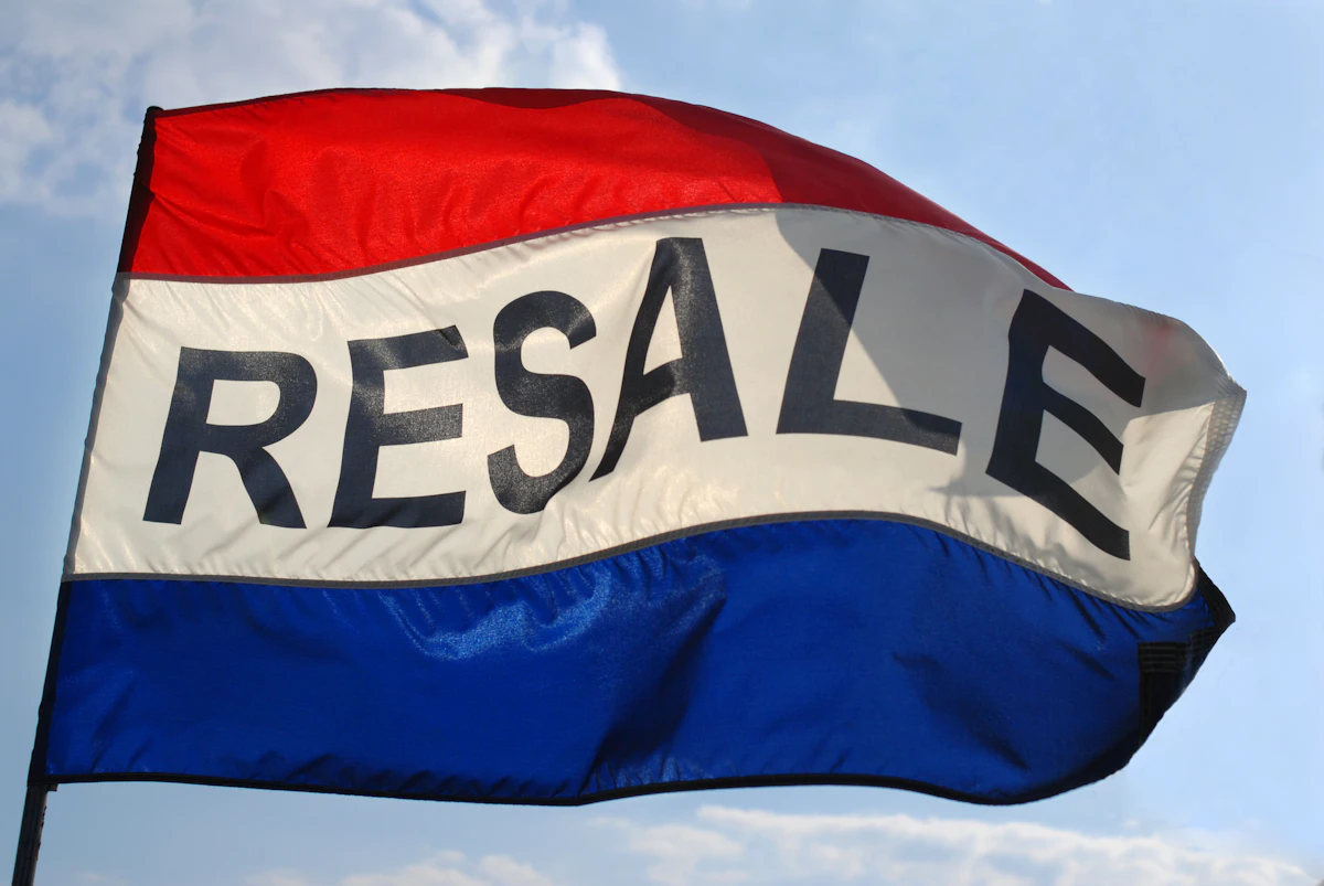 Leveraging Resale and Wholesale Marketplaces to be More Sustainable Retailers - Vimarsana News