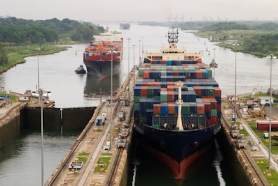 Panama Canaal Searagen Adobe Stock 2989787