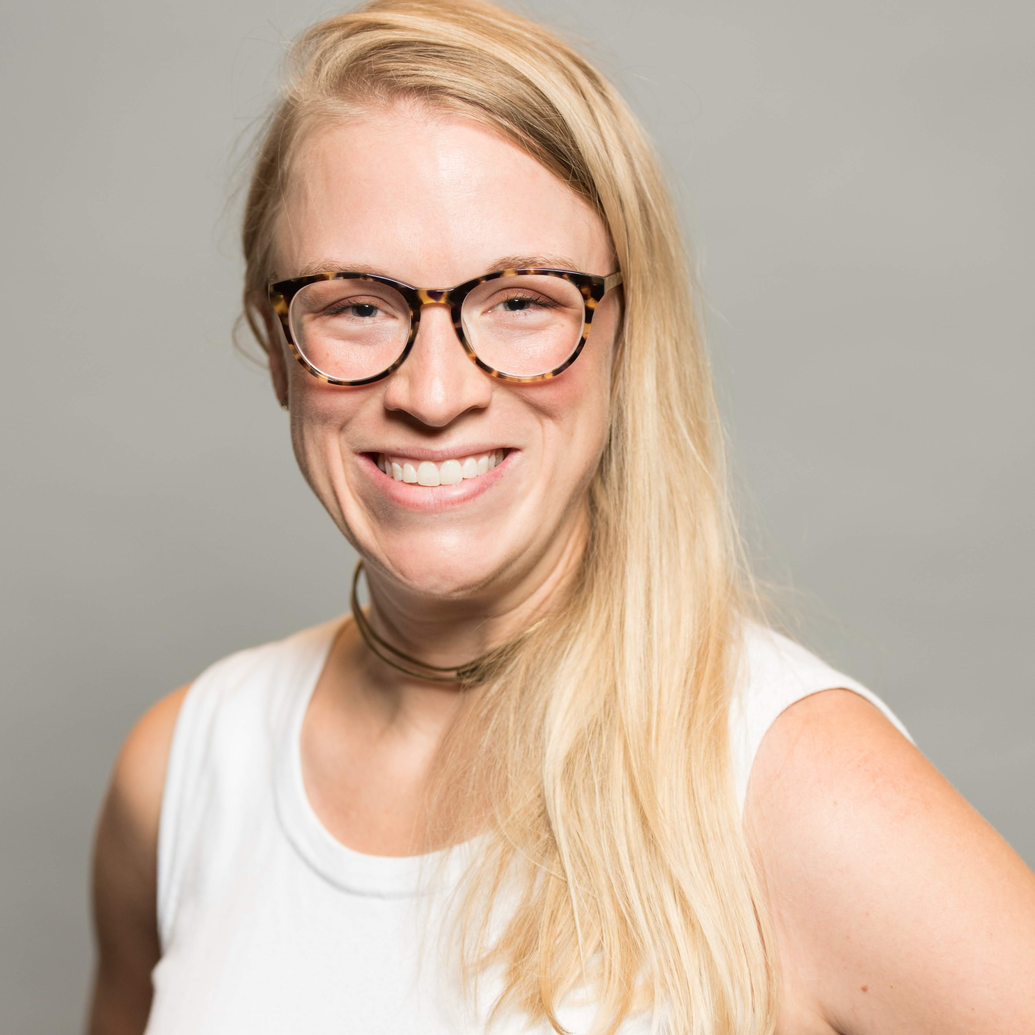 Ellen Brune (1) Headshot