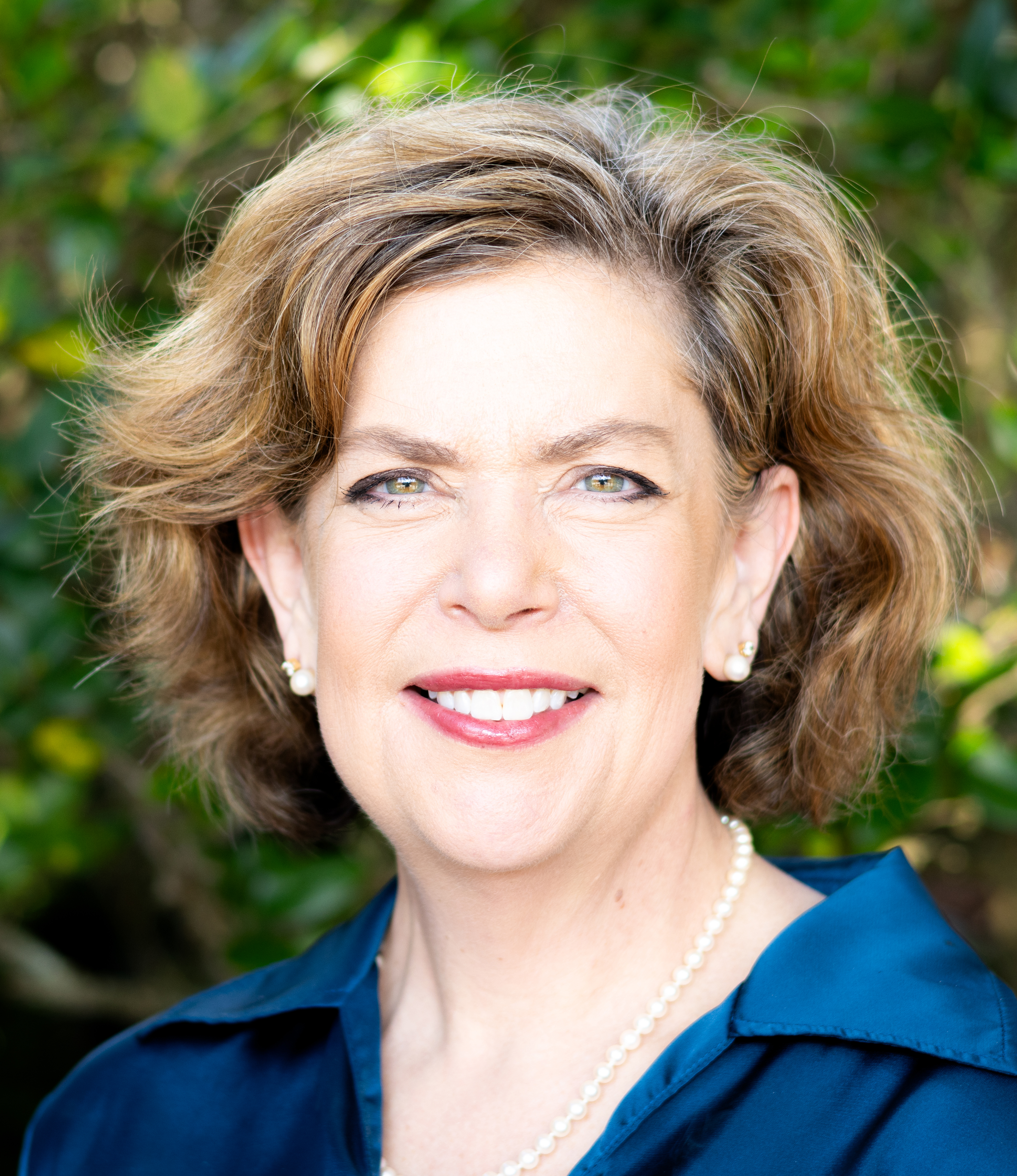 Jennifer Chew Portrait Headshot