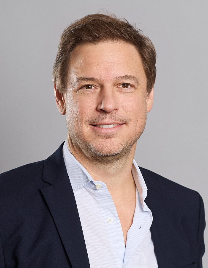 Nick Passfoto Headshot