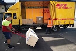 Dhl Image 10738876