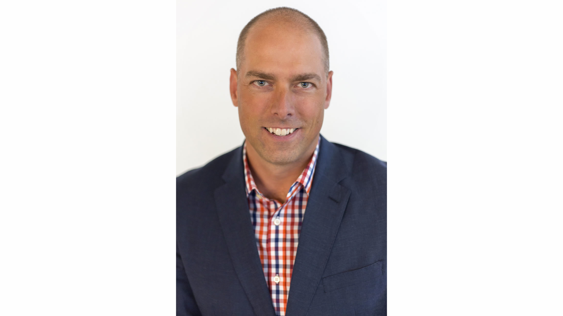 Tim Minahan 5464ea730e9b9 Headshot