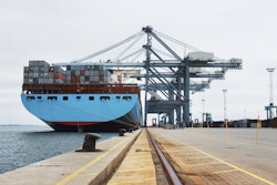 iStock ContainerShipping 561bbaa8ab053