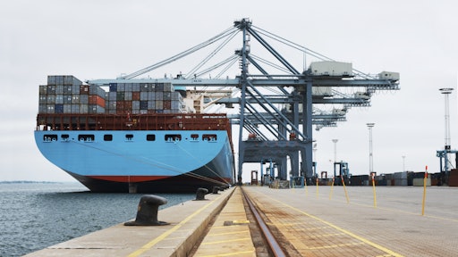 iStock ContainerShipping 561bbaa8ab053