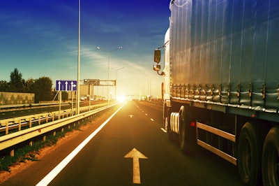 iStock Trucking 5627999436407