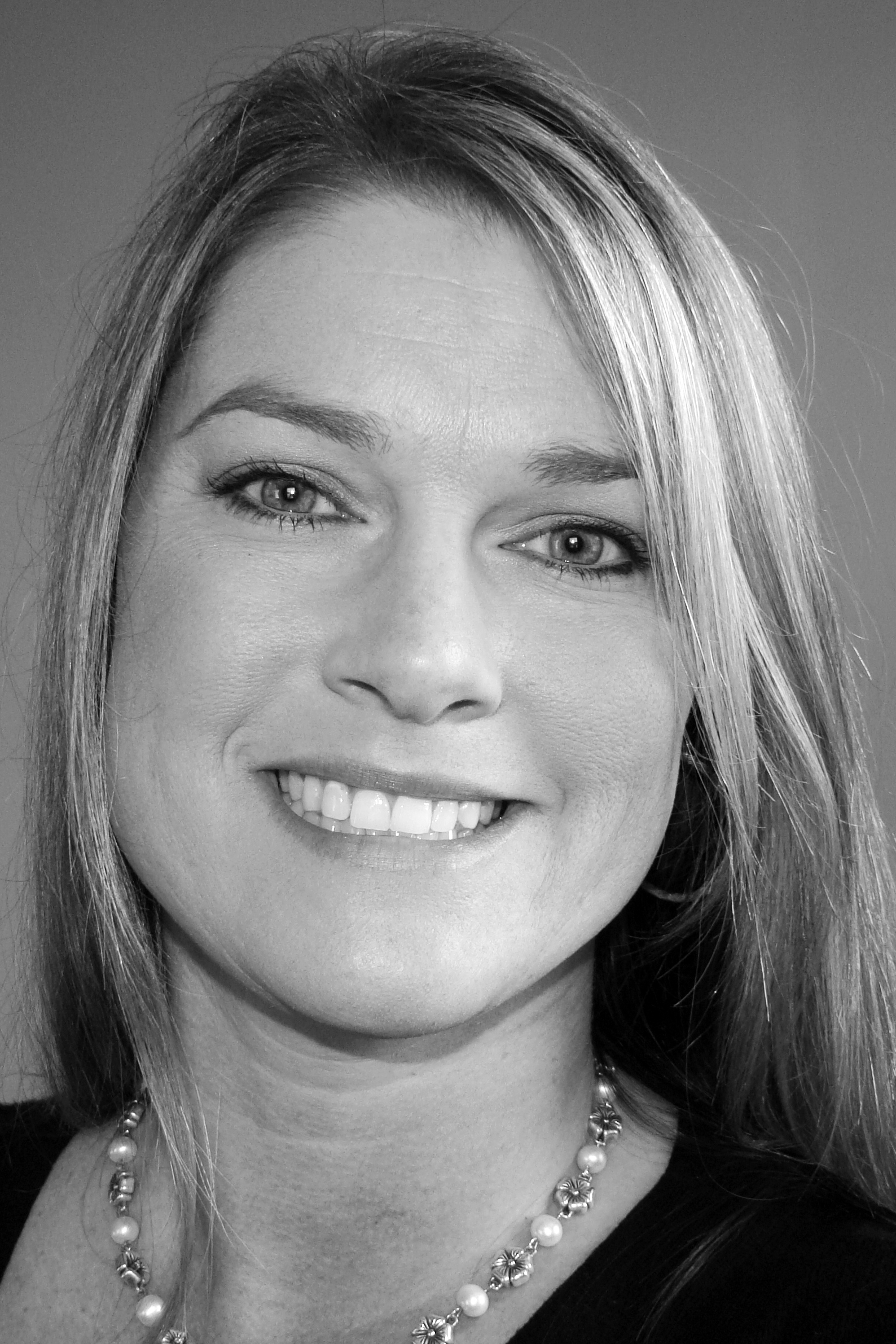 Shay Sidner Headshot