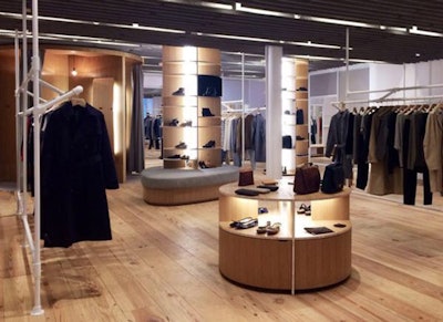 Stores as Showroom 56e8569cc478e