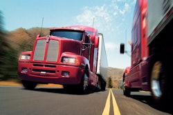 truckspassing 10325392 5734833bda9ac