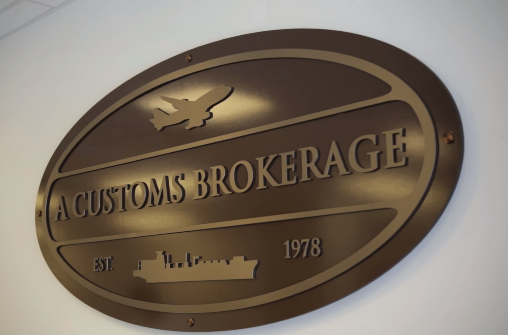 A Customs Brokerage Descartes 577d70cde1e4f
