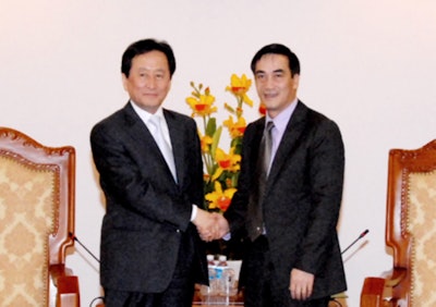 “With or without the TPP, our goal is to improve our investment environment,” Tran Xuan Ha (pictured on the right), a deputy finance minister, said in an interview in Hanoi.