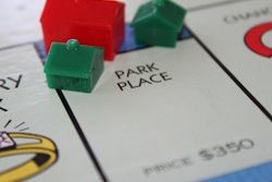 Real Estate 5849853935f92