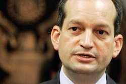 170216 alexander acosta mn 1200 503b0099894d05f0ab907e16a0093f22 nbcnews fp 360 360 58a5e692f28a7