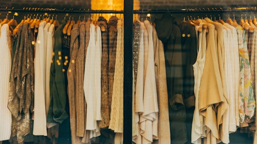 clothes retail 58f90aef01e44