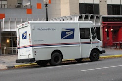 USPS Delivery Truck in Washington DC 592da5df7113a