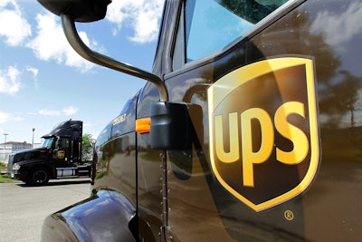 UPS superJumbo 5942f2776e3ce