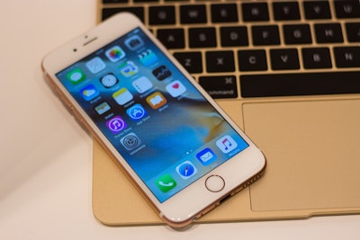 apple iphone mac book 59399f13e8422