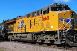 Union Pacific train rail loco 595cfb60a5dcf