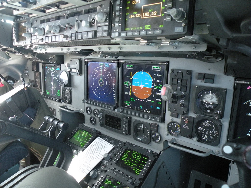 Boeing’s New Avionics Unit Marks the Reversal of Outsourcing Trend ...