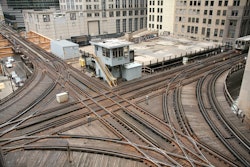 chicago train hub 59f72b1e8a077