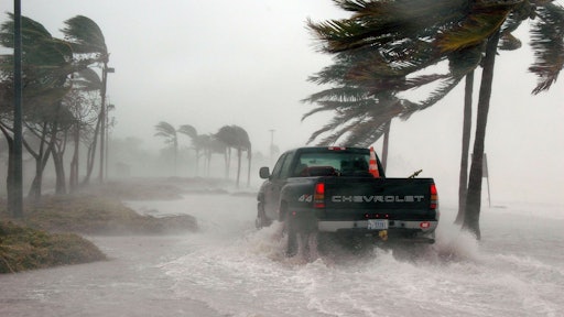 Hurricane truck 5a035cb517b06