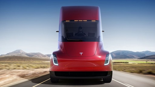 Tesla Semi 5a12e8ca5ac4f