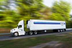 Penske Logistics Truck 576061d27ef05