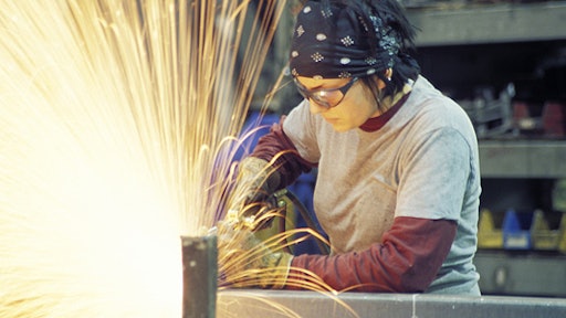 Womanwelder