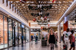 Center Christmas Shopping Commerce 279234