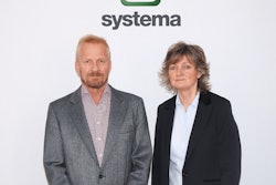 From left to right, CargoIT Founder Svein Huse and Systema CEO Birgit Vegheim.
