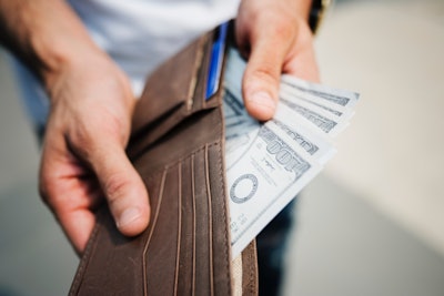 Cash Close Up Counting 1435192