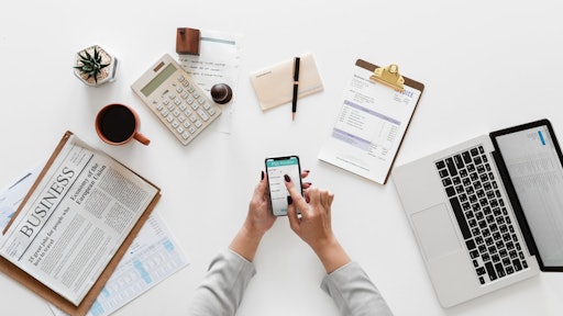 Accounting Aerial Businesswoman 1043506