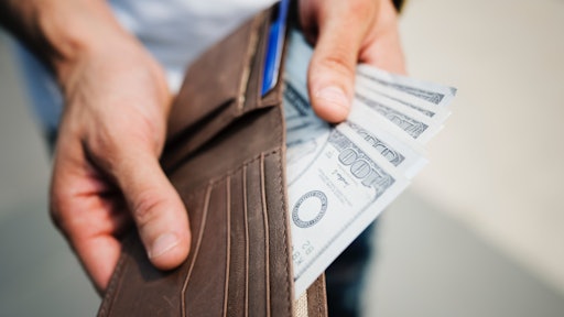 Cash Close Up Counting 1435192