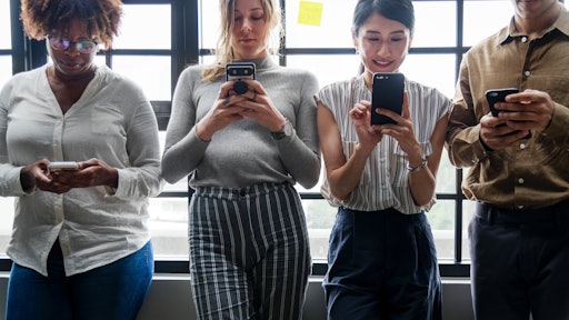 Casual Cellphone Communication 1262971
