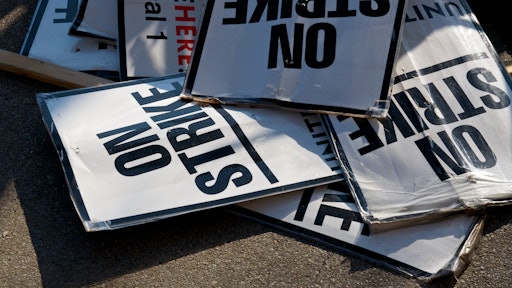 Getty Images 91644706 Stike Signs