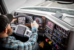 Mack Anthem Interior 1