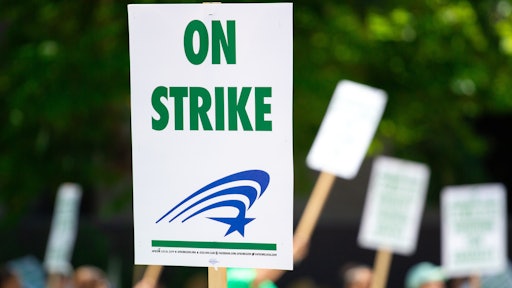 People Protest Sign 1094323