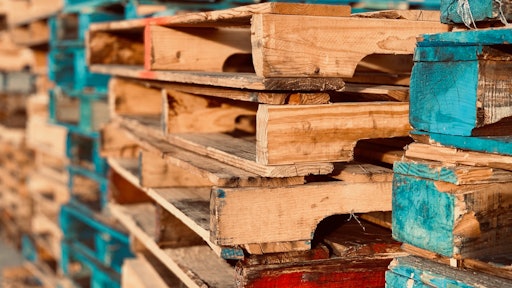Wooden Pallets 1684989