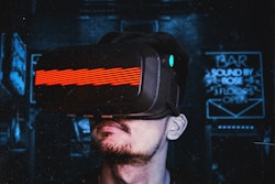 Person Wearing Vr Goggles 2007647