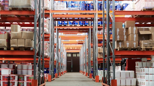 Warehouse With Concrete Floors 4483610