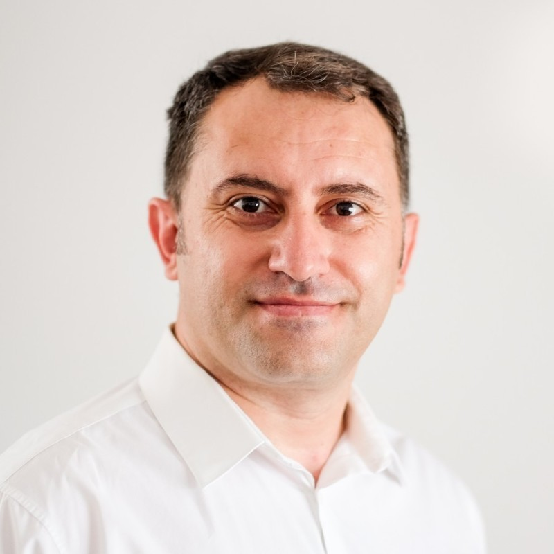 Less Platform Vardan Markosyan