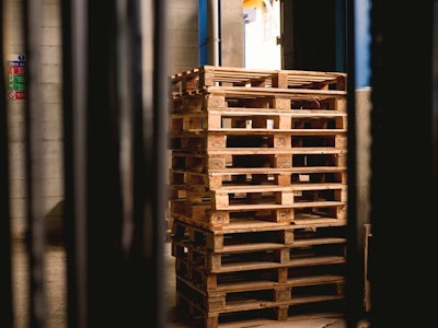 Ravacan Pallets