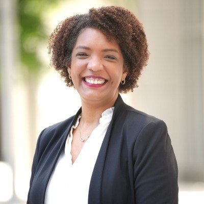 Patricia Baez Headshot