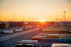 Perc Port Tractor 2022 1 Y3 A2087